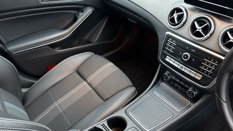 Mercedes-Benz CLA 200d Sport 5dr Tip Auto Diesel Estate